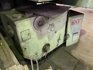 Продаю продольно-фрезерный станок 6620