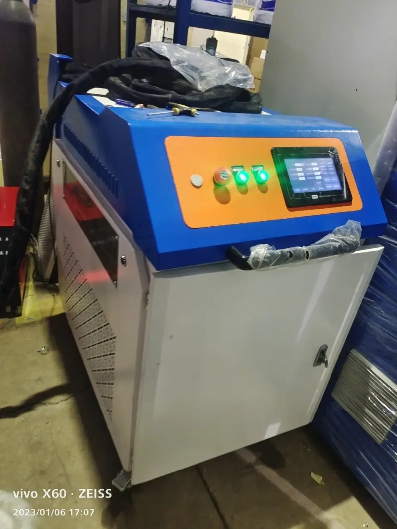 Ручной волоконный лазерный сварочный аппарат RBQLTY 1500W