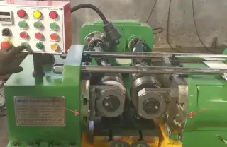 Резьбонакатной станок Z28-40