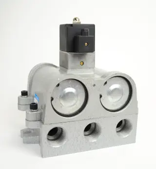 Пневмораспределитель П-Р521А-25-1 (110В, 50Гц)