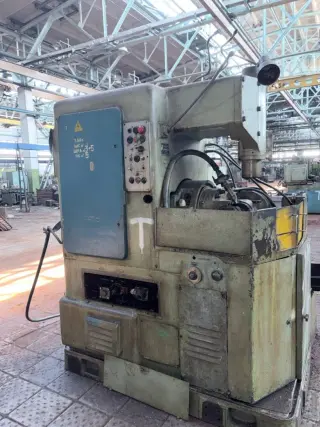 Зубофрезерный станок 5А312