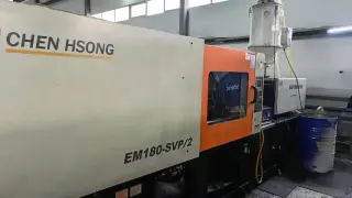Термопластавтоматы 150 и 180 тонн