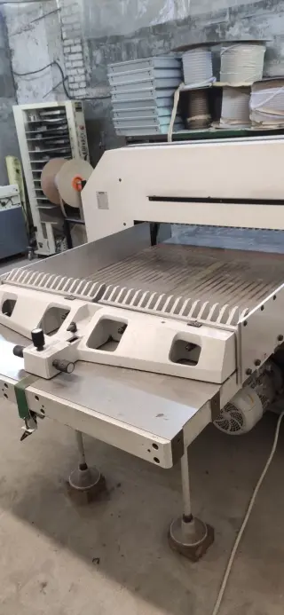 Schneider Senator 115H S-Line