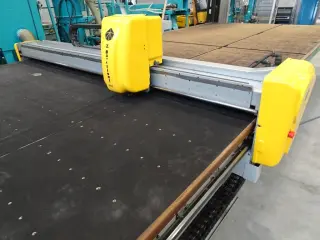 Cтол криволинейной резки стекла Bavelloni MTS 42