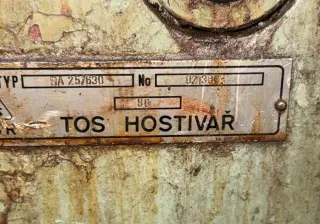 Круглошлифовальный станок TOS BA 25/630