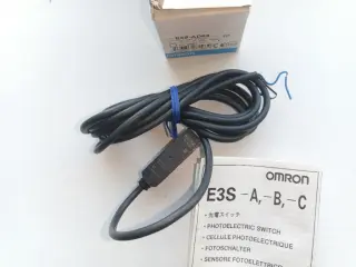 E3S-AD63 Omron фотоэлектрический датчик