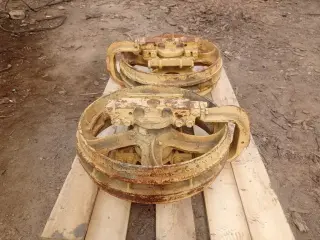 Колесо натяжное ленивец ЧТЗ Т-130, Т-170, Б-10, Б-10М
