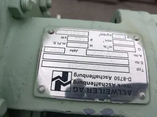 Нефтяной насос ALLWEILER CGA-Xg 40-125 с хранения