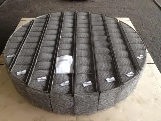 Каплеуловитель (сетчатый отбойник), демистер (Demister, Mist Eliminator)