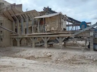 Дробильный комплекс Terex Cedarapids IP 1313 с питателем Terex Cedarapids VGF4220-15
