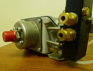 Реле давления Delta Controls W201G2QDWKA