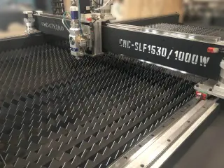 Оптоволоконный станок CNC-SLF1530S 3000W