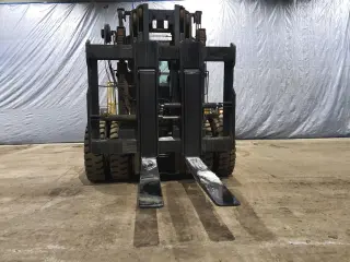 Контейнерный вилочный погрузчик Hyster H32-00F-LM грузоподъемностью 32 тн