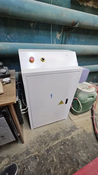 Фрeзepный стaнoк с чпу 1300х2500