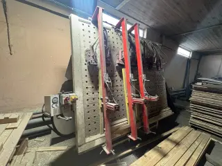 Пресс для склейки бруса