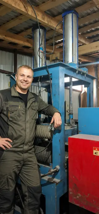 Шредер (труболом) DYFG63C