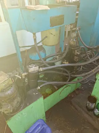 Круглошлифовальный станок 3м153