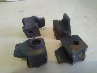 Кулачки к головкам винторезным (резьбонарезным) 3Б,3Ц,3Ш,3Ю,3Ф,3Д,3Е,4Т,4Л (к-кт из 4 шт) СССР