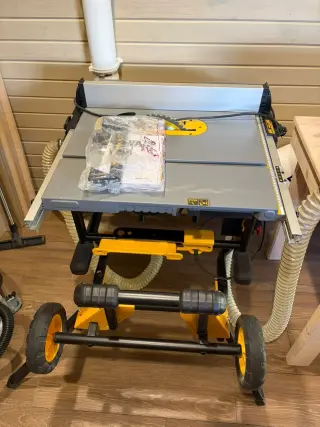 Настольная пила Dewalt 2000 Вт DWE7492-A9