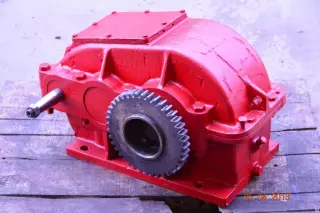 Редуктор крановый вертикальный Ц2350-31,5-12.