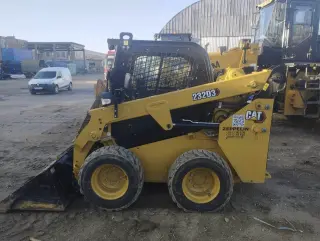 Мини-погрузчик Caterpillar 232D3