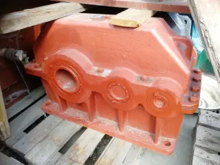 Редуктор крановый Ц2У250-25-16