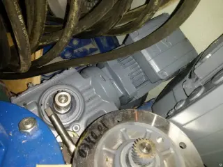 Мотор-редукторы SAW-EURODRIVE S47/DRS71M4 055/1380/10