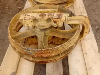 Колесо натяжное ленивец ЧТЗ Т-130, Т-170, Б-10, Б-10М