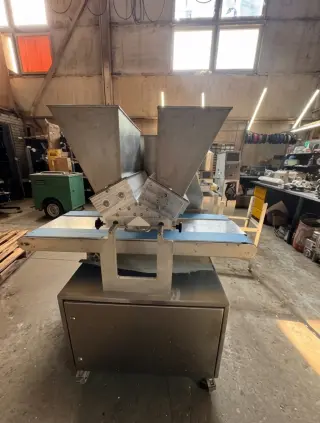 Тестоотсадочная машина двухбункерная мот -250