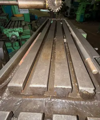 Горизонтально-фрезерный станок 6т82-1 (2240)