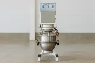 Миксер планетарный Bear varimixer AR40 VL-1S
