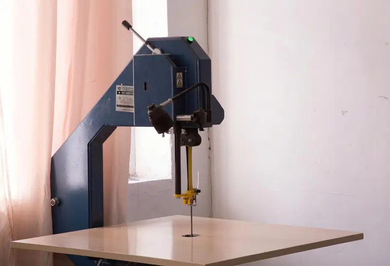 Ленточная раскройная машина HOFFMAN HF-200T/500