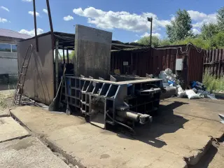 Пресс пакетировочный для металлолома