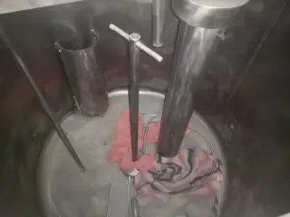 Оборудование промышленное для покраски тканей и пряжи