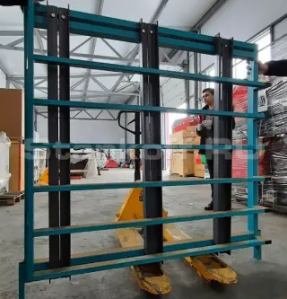 Линия сборки поддонов ЛС-3 (три кондуктора)