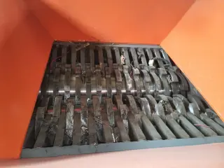 Линия для переработки кабеля MGS-800-01 с двухвальным пре-шредером