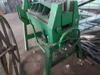 Станок гибочный 1 м