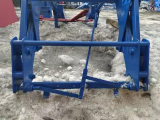 Погрузчик усиленный ПКУ - 0,8 с рамкой быстросъема (КУН)