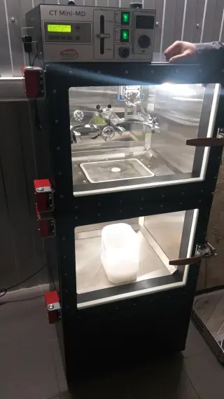 Машина литьевая вакуумная CT Mini