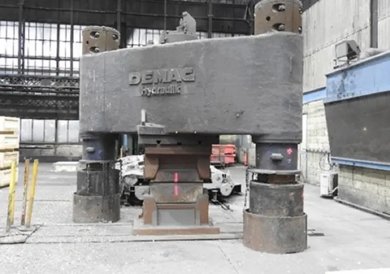 Гидравлический ковочный пресс Demag 1600т + манипулятор Demag 3т: