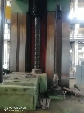 Горизонтально-расточной станок 2А620-1