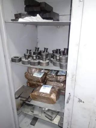 НГ5222 НГ5223 пробойники купить на пресс-ножницы купить пуансон и матрицы в Москве недорого пробивка овальных отверстий в уголке и инструме