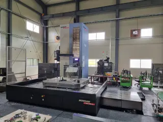 Горизонтально расточной 5-ти координатный станок DOOSAN DBC130L