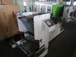 LMB-350A высокоскоростная складывающе-сварная машина для слив этикетки