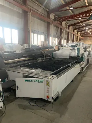 Оптоволоконный лазерный станок OreeLaser FA6015 IPG YLR 4kw