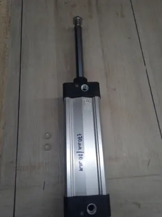 Пневмоцилиндр Pneumax.125.500.01