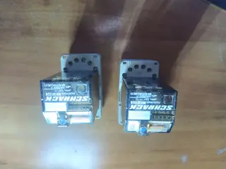 Силовое реле Schrack MR301024 с колодкой 11-Pin, 10A 250V, катушка 24VDC