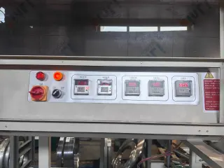Станок для упаковки в пакеты BF-550 с термотуннелем