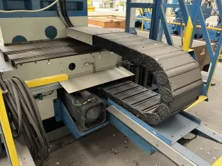 Токарный станок с ЧПУ SKODA - SR3 - 220 CNC