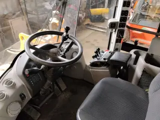 Фронтальный погрузчик Volvo L120F